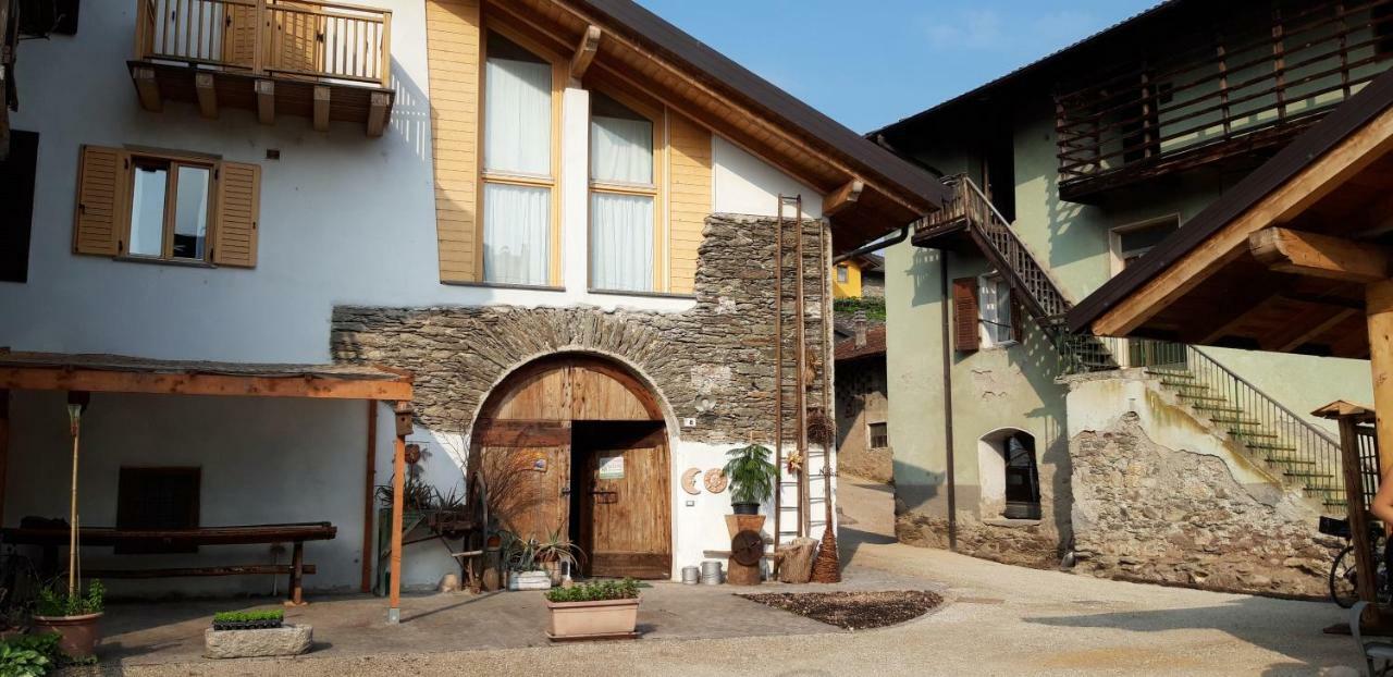 Agriturismo Farmhouse La Barberina Calceranica al Lago Eksteriør billede